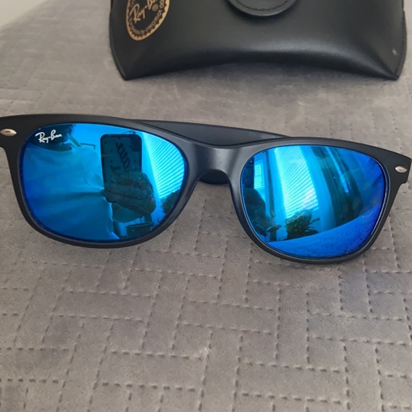 RayBan Sunglasses Wayfarer MODEL CODE RB2132 622/17 55-18 - Picture 8 of 12